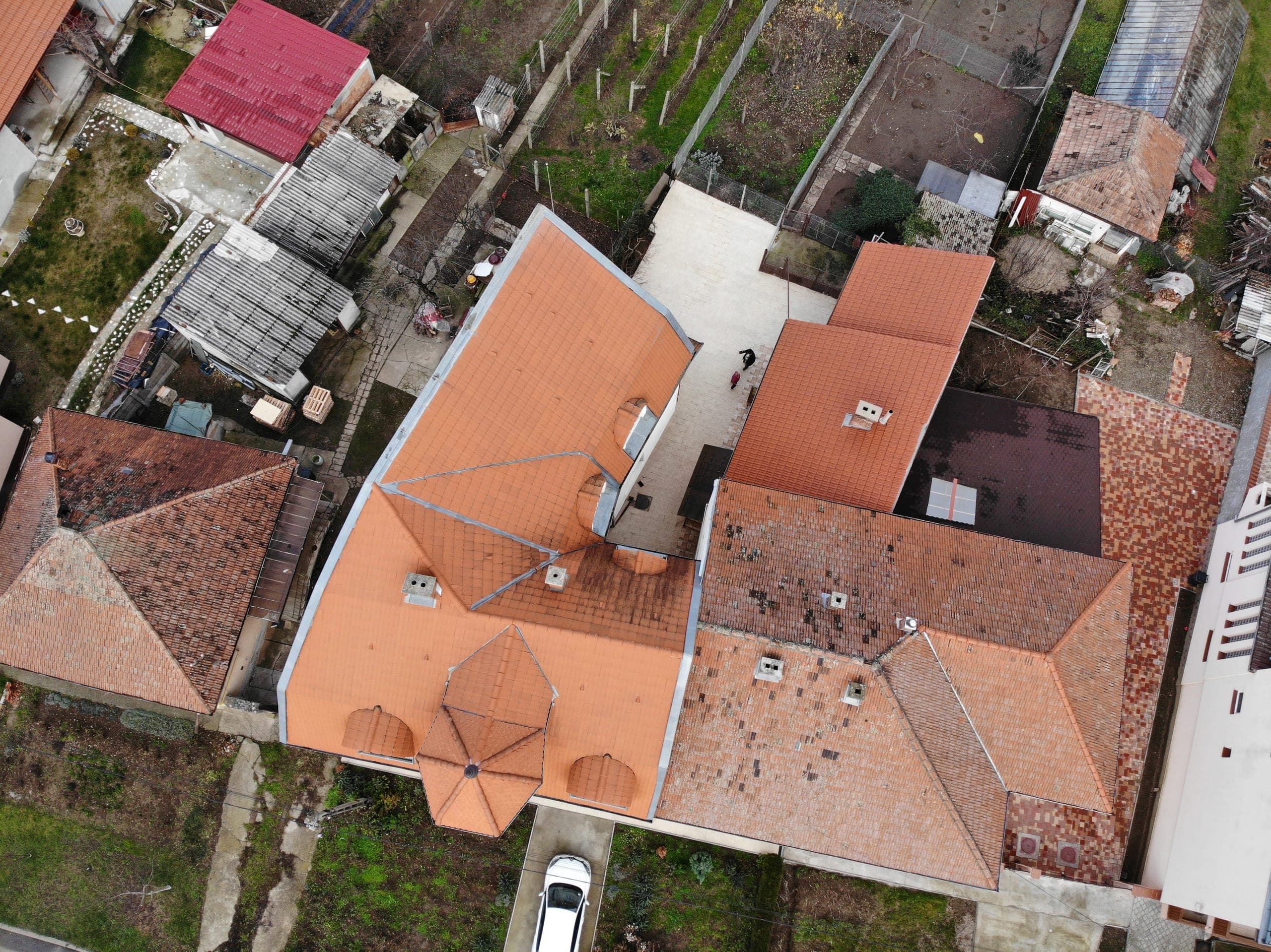 Proprietatea actuală — roofscape